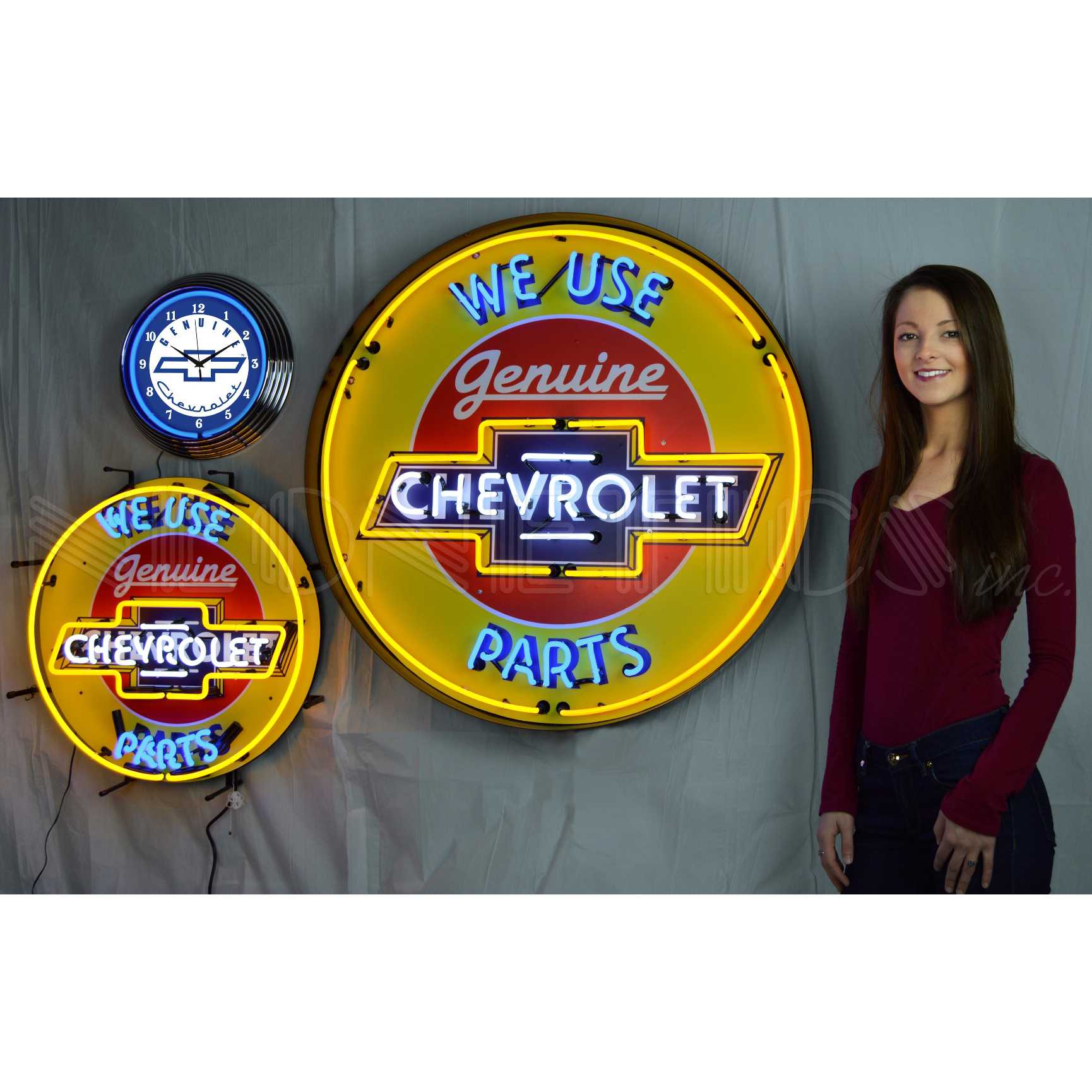 CHEVROLET 36 INCH NEON SIGN IN METAL CAN