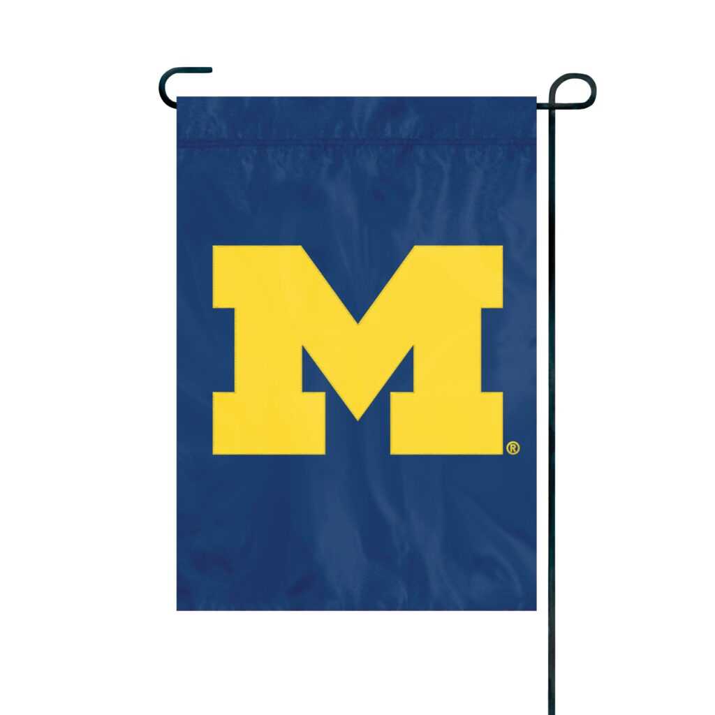 Michigan wolverines Garden Flag