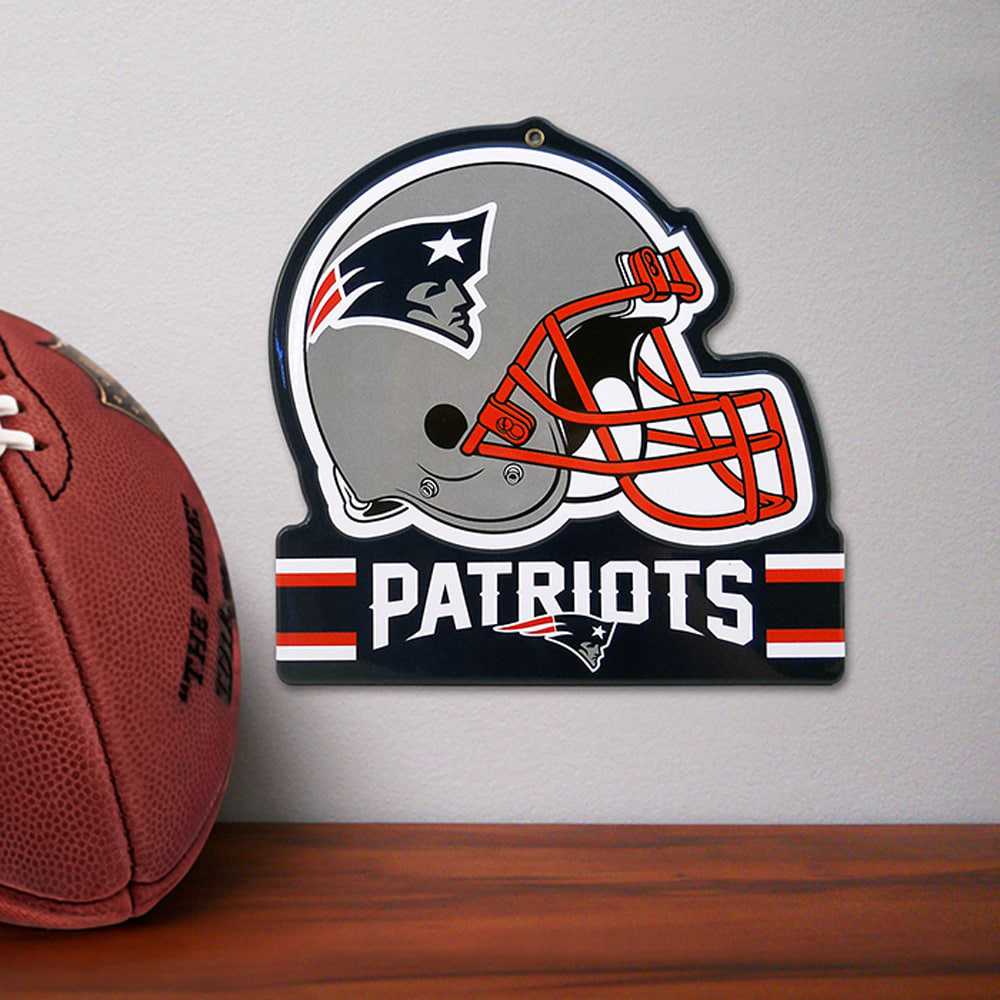 New England Patriots Metal Helmet Sign