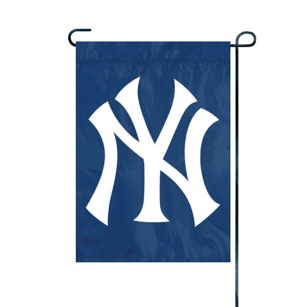 New York Yankees Garden Flag